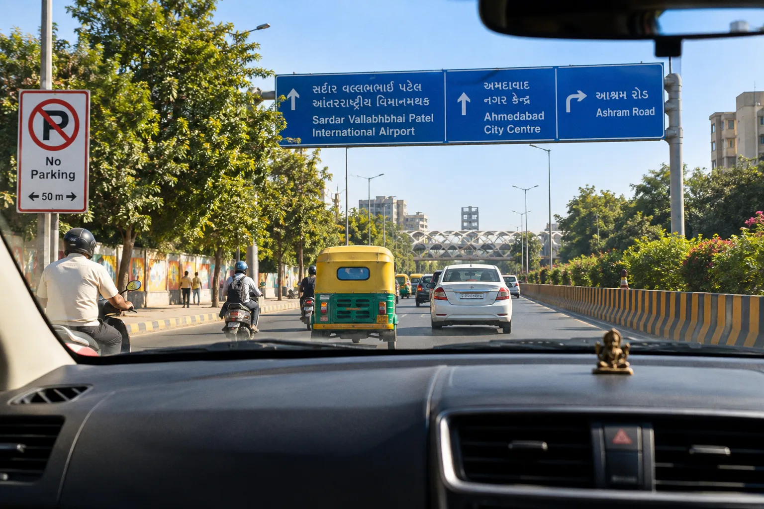 Alquiler de coches en Ahmedabad (India): guía práctica