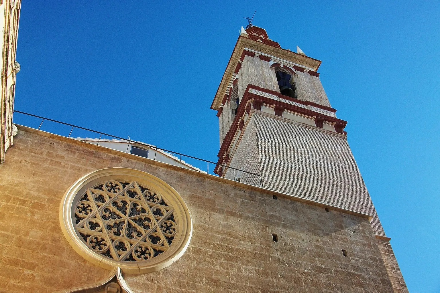 Entradas a la Iglesia de San Nicolás: acceso por fases